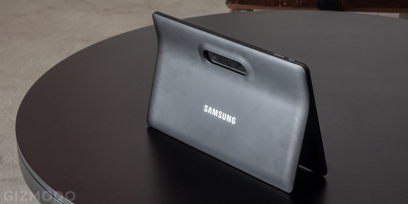 Illustration for article titled Samsung Galaxy View Review: I Love This Magical Slab of Content
